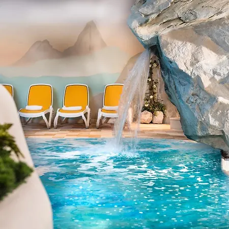 Hotel Alpen 4*