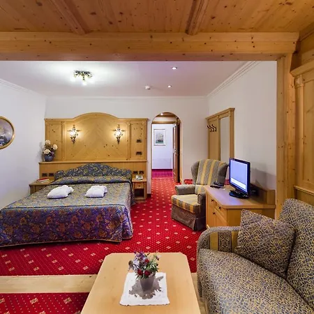 Hotel Alpen 4*